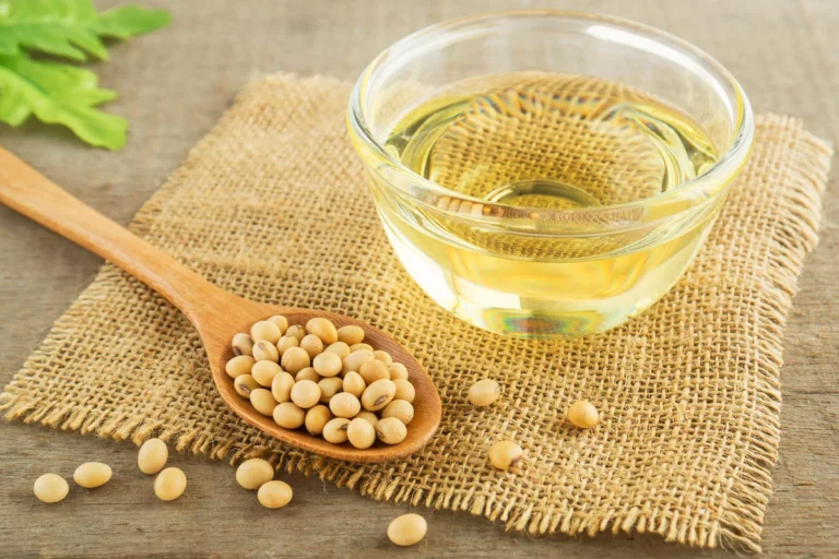El aceite de soja se dispara y el campo argentino frota las manos