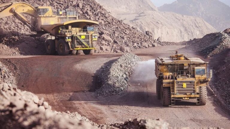 Presupuesto 2027: le sube la ficha a la minería pero no le pone las rutas