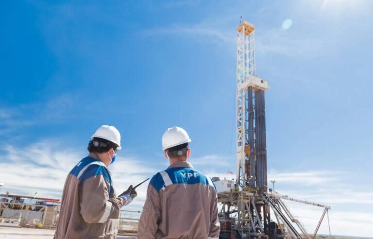 Vaca Muerta o Malvinas: la disyuntiva que Milei le puso al petróleo